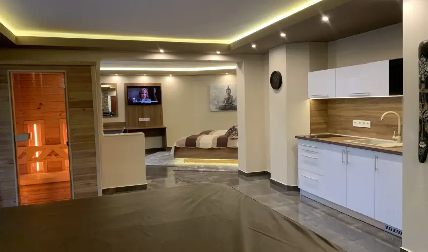 The Jakuzzi Room Miskolctapolca - Okt�ber 23. (min. 2 �j)