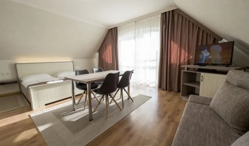 Jrja Panzi Hajdszoboszl - Oktber 23. (min. 2 j)