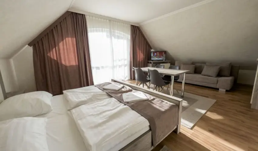 Jrja Panzi Hajdszoboszl - Oktber 23. (min. 2 j)