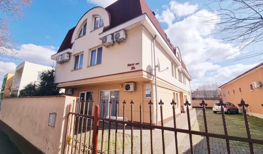 Jkai sor II. Apartman Hajdszoboszl - Oktber 23. (min. 2 j)