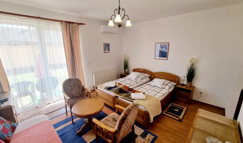 Jkai sor II. Apartman Hajdszoboszl - Oktber 23. (min. 2 j)