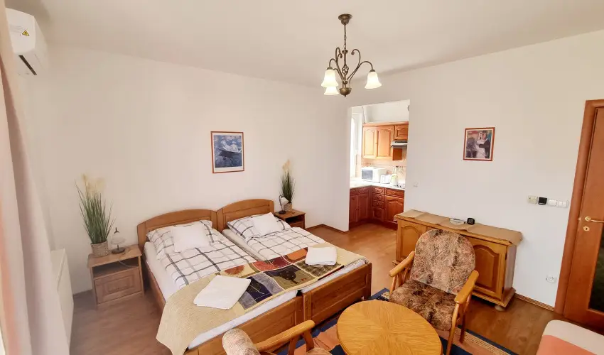 Jkai sor II. Apartman Hajdszoboszl - Oktber 23. (min. 2 j)