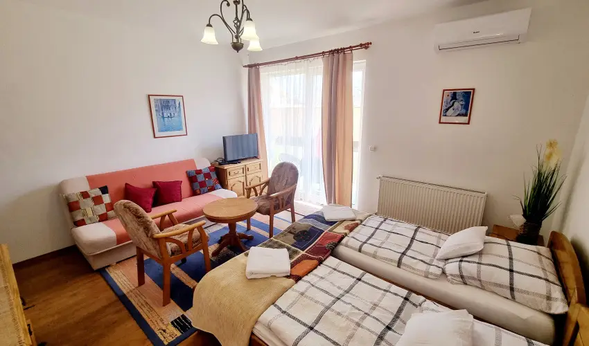 Jkai sor II. Apartman Hajdszoboszl - Oktber 23. (min. 2 j)