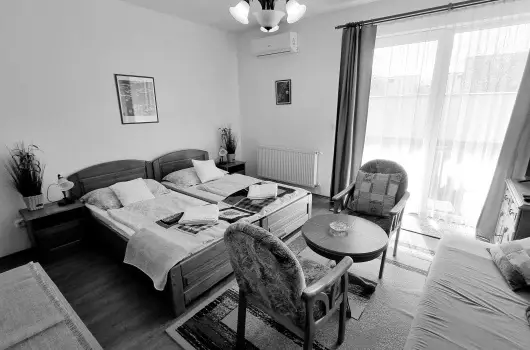 Jkai sor II. Apartman - Oktber 23. (min. 2 j)
