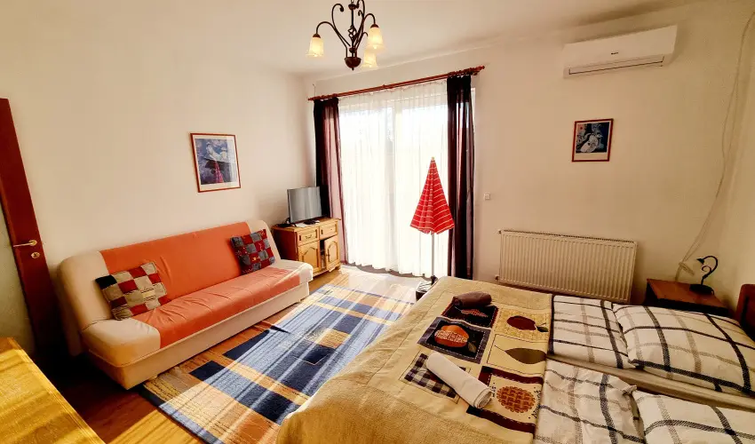 Jkai sor II. Apartman Hajdszoboszl - Oktber 23. (min. 2 j)