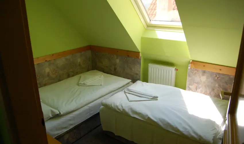 Judit Panzi Tapolca-Gyulakeszi - Oktber 23. (min. 2 j)