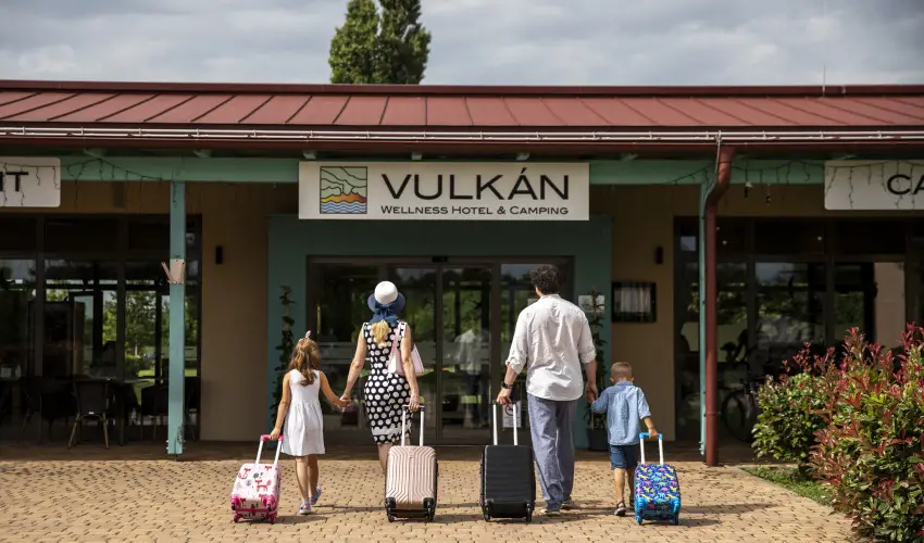 Vulkn Wellness Hotel s Kemping Celldmlk - Oktber 23. (min. 2 j)