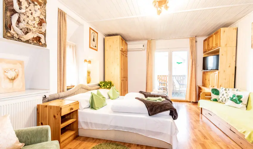 Kaktusz Villa H�v�z - Okt�ber 23. (min. 2 �j)