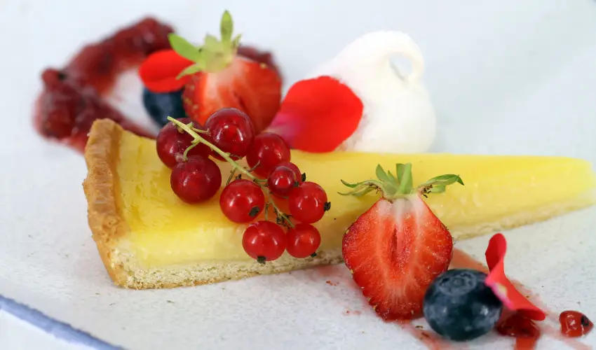 Krolyi Kastly Hotel & Restaurant  Fehrvrcsurg - Oktber 23. - specilis elrefizetssel