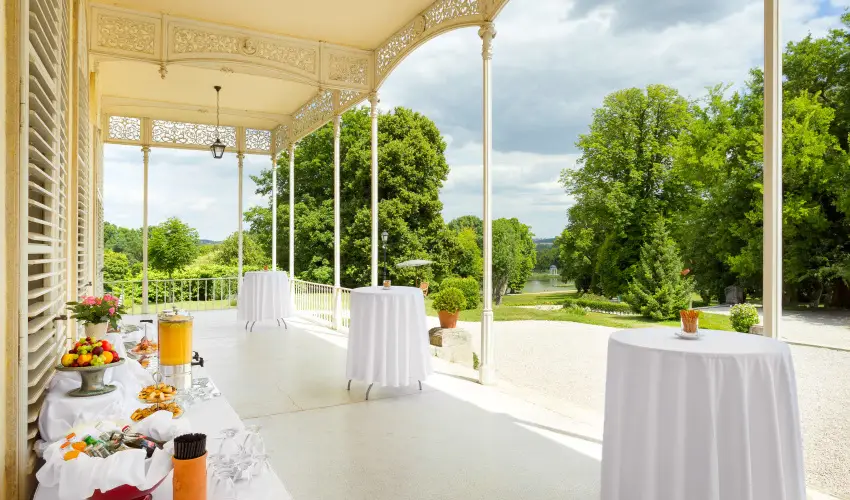 Krolyi Kastly Hotel & Restaurant  Fehrvrcsurg - Oktber 23. - specilis elrefizetssel