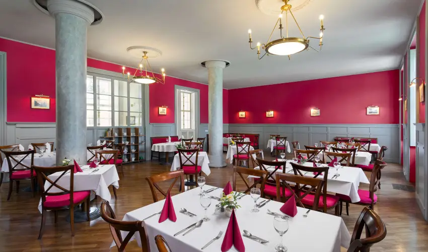 Krolyi Kastly Hotel & Restaurant  Fehrvrcsurg - Oktber 23. - specilis elrefizetssel