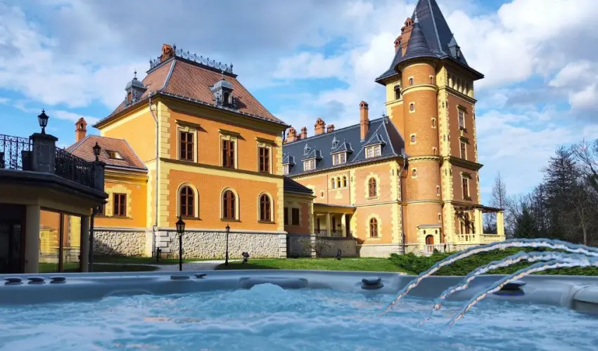 Kastlyhotel Sasvr Pardsasvr - Oktber 23. (min. 3 j)