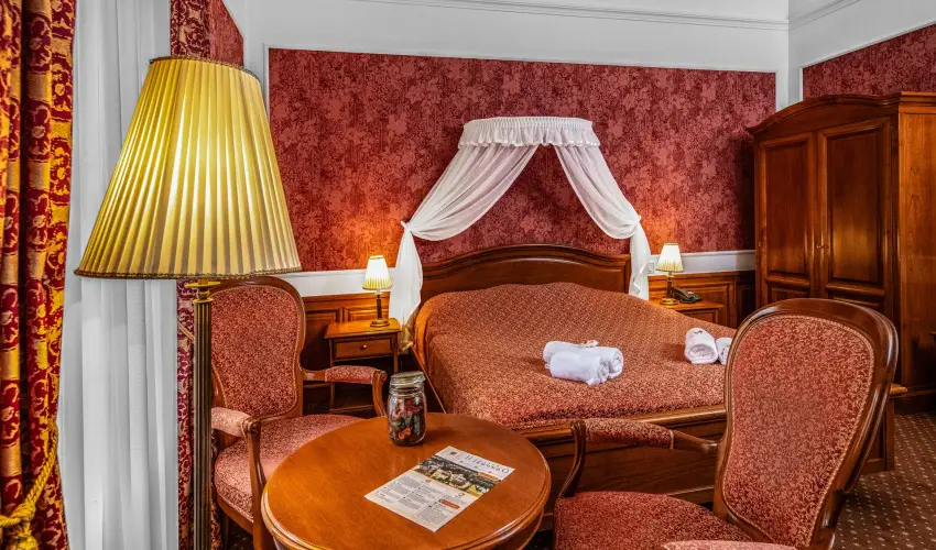 Kastlyhotel Sasvr Pardsasvr - Oktber 23. (min. 3 j)