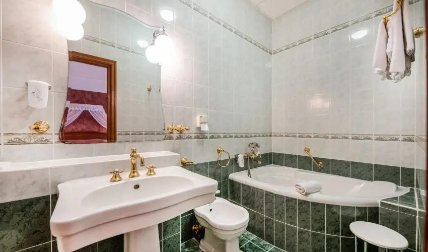 Kastlyhotel Sasvr Pardsasvr - Oktber 23. (min. 3 j)