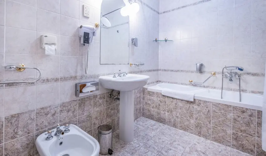 Kastlyhotel Sasvr Pardsasvr - Oktber 23. (min. 3 j)