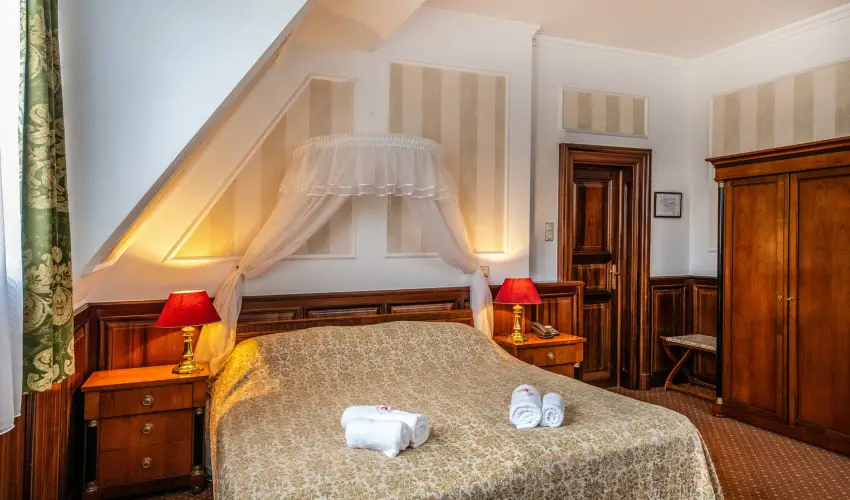 Kastlyhotel Sasvr Pardsasvr - Oktber 23. (min. 3 j)