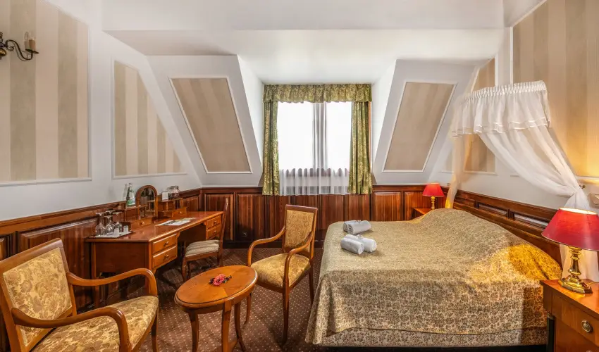 Kastlyhotel Sasvr Pardsasvr - Oktber 23. (min. 3 j)