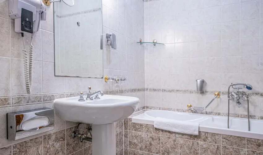 Kastlyhotel Sasvr Pardsasvr - Oktber 23. (min. 3 j)