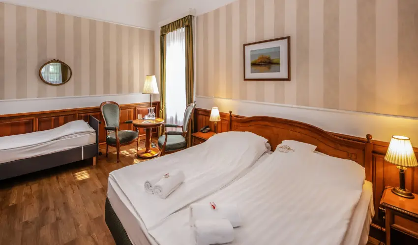 Kastlyhotel Sasvr Pardsasvr - Oktber 23. (min. 3 j)