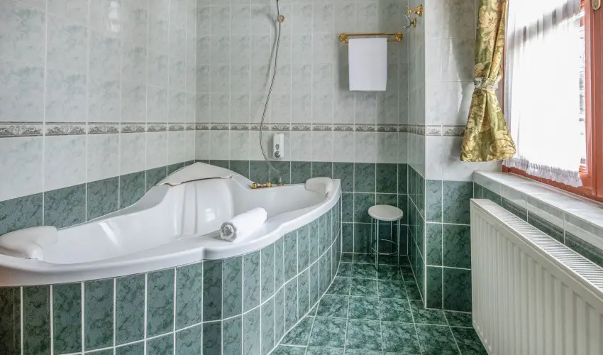 Kastlyhotel Sasvr Pardsasvr - Oktber 23. (min. 3 j)