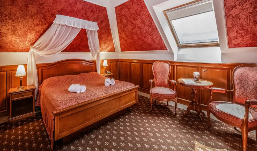 Kastlyhotel Sasvr Pardsasvr - Oktber 23. (min. 3 j)