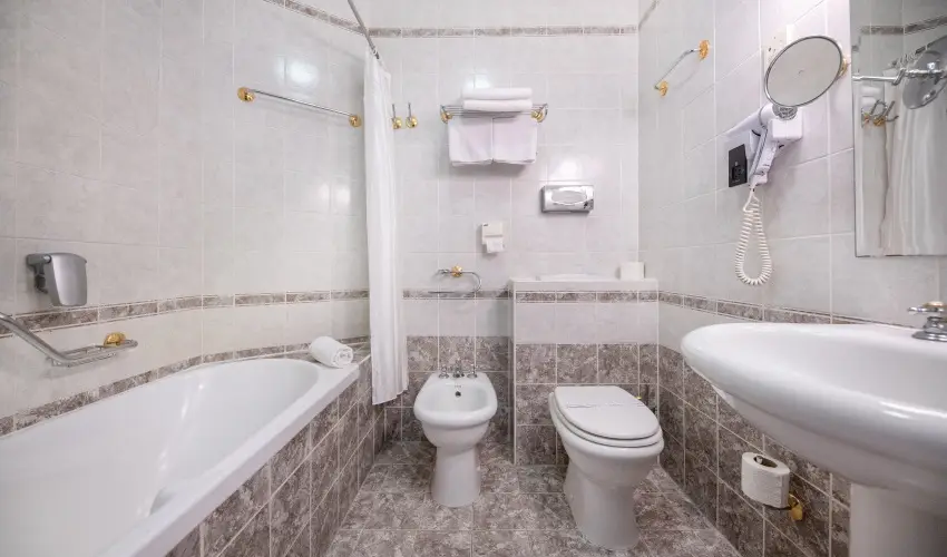 Kastlyhotel Sasvr Pardsasvr - Oktber 23. (min. 3 j)