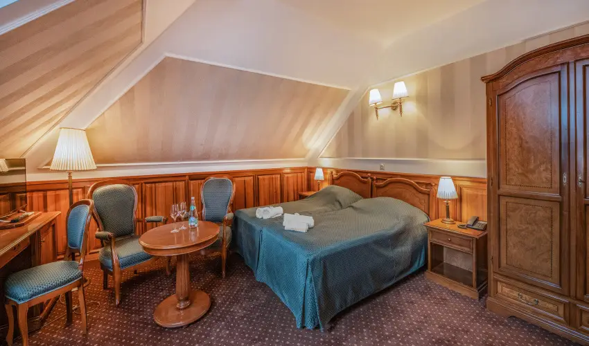 Kastlyhotel Sasvr Pardsasvr - Oktber 23. (min. 3 j)