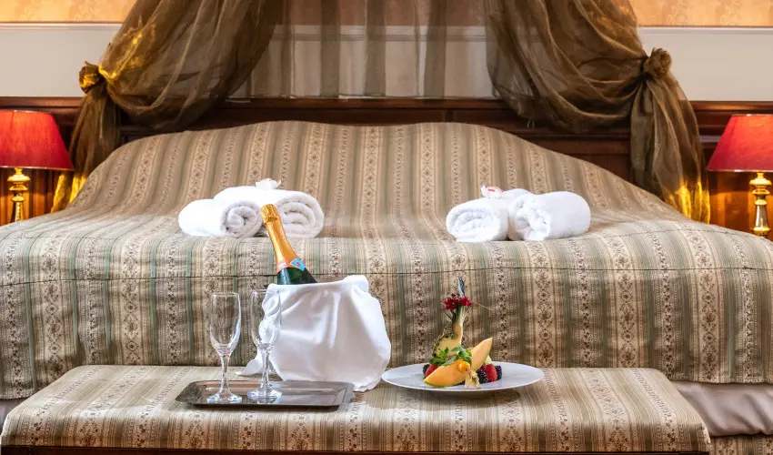 Kastlyhotel Sasvr Pardsasvr - Oktber 23. (min. 3 j)