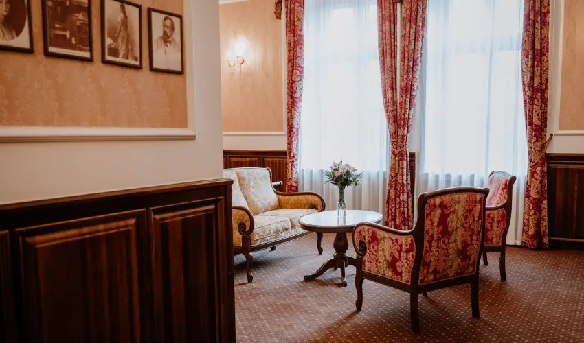 Kastlyhotel Sasvr Pardsasvr - Oktber 23. (min. 3 j)