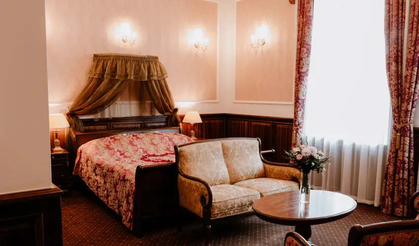 Kastlyhotel Sasvr Pardsasvr - Oktber 23. (min. 3 j)