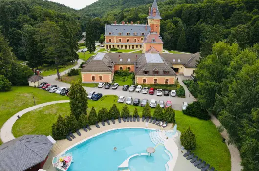 Kast�lyhotel Sasv�r - Okt�ber 23. (min. 3 �j)