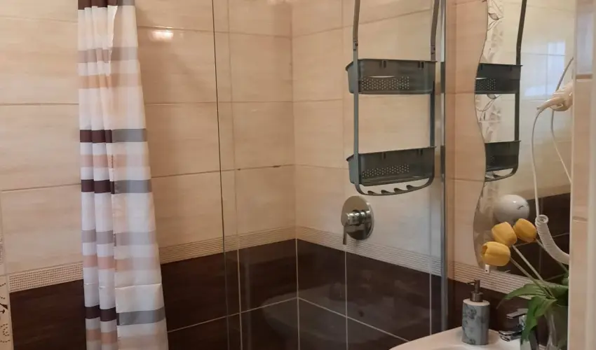 Kk Laguna Wellness Apartmanok Egerszalk - Oktber 23. (min. 3 j)