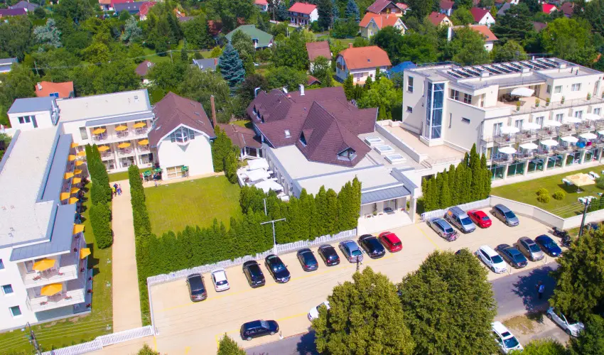Kt Korona Konferencia & Wellness Hotel Balatonszrsz - Oktber 23.