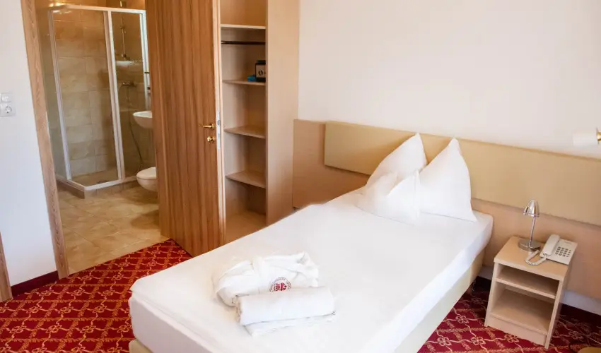 Kt Korona Konferencia & Wellness Hotel Balatonszrsz - Oktber 23.