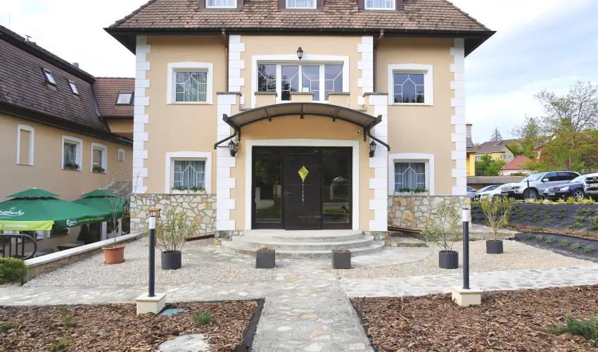 Kikelet Club Hotel Miskolctapolca - Okt�ber 23. (min. 2 �j)