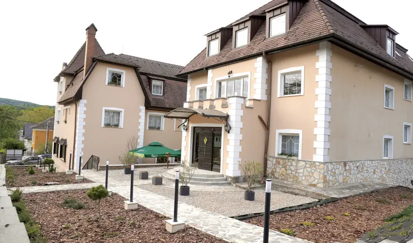 Kikelet Club Hotel Miskolctapolca - Okt�ber 23. (min. 2 �j)