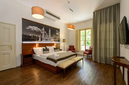 Klebelsberg Kastly - Oktber 23. 