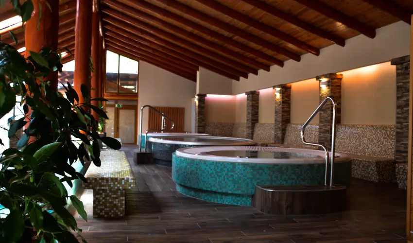 Kkapu Vadszkastly s Hotel & Apartments Nagyhuta - Oktber 23. (min. 2 j)