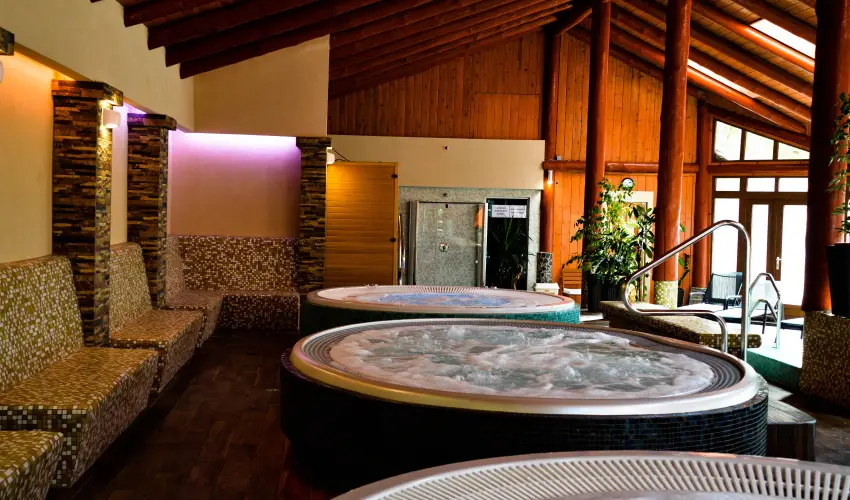 Kkapu Vadszkastly s Hotel & Apartments Nagyhuta - Oktber 23. (min. 2 j)