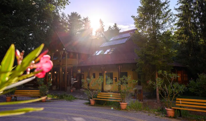 Kkapu Vadszkastly s Hotel & Apartments Nagyhuta - Oktber 23. (min. 2 j)