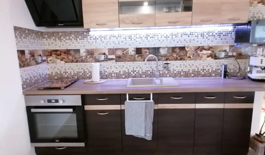 K�kert Pihen�h�z K�szeg - Okt�ber 23. (min. 2 �j)