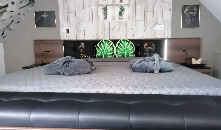 K�kert Pihen�h�z K�szeg - Okt�ber 23. (min. 2 �j)