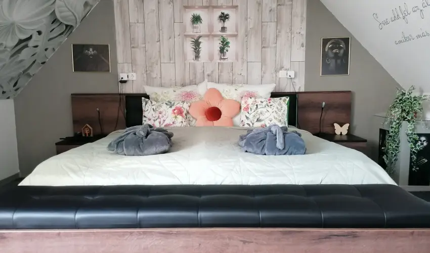 K�kert Pihen�h�z K�szeg - Okt�ber 23. (min. 2 �j)