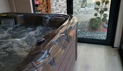 K�kert Pihen�h�z K�szeg