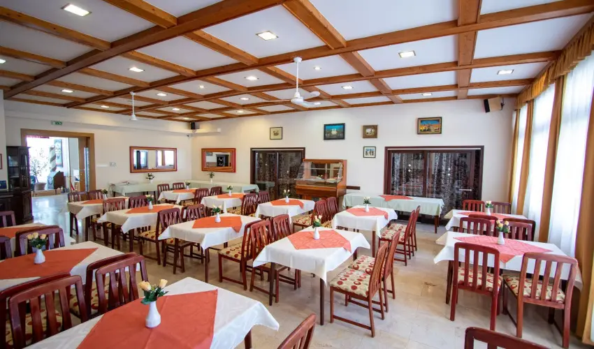 Komfort Hotel Platn Harkny - Oktber 23.