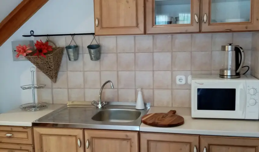 K�szeghegyalja Vend�gh�z Horv�tzsid�ny - Okt�ber 23. (min. 2 �j)