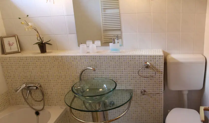 K�szeghegyalja Vend�gh�z Horv�tzsid�ny - Okt�ber 23. (min. 2 �j)