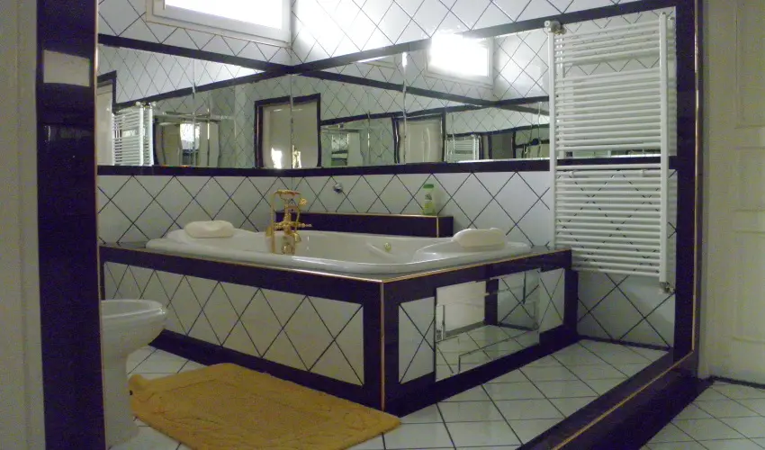 Kristly Apartman Hvz - Oktber 23. (min. 2 j)