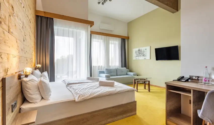 Krist�ly Hotel Konferencia & Wellness Ajka - Okt�ber 23. 