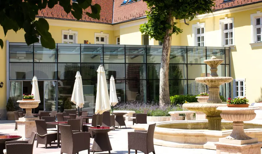 Kristly Imperial Hotel Tata - Oktber 23. 